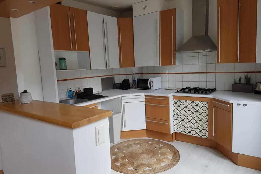 Tulle : Bel Appartement Lumineux En Centre Ville Zewnętrze zdjęcie
