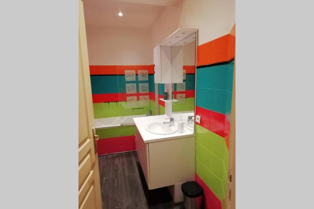 Tulle : Bel Appartement Lumineux En Centre Ville Zewnętrze zdjęcie