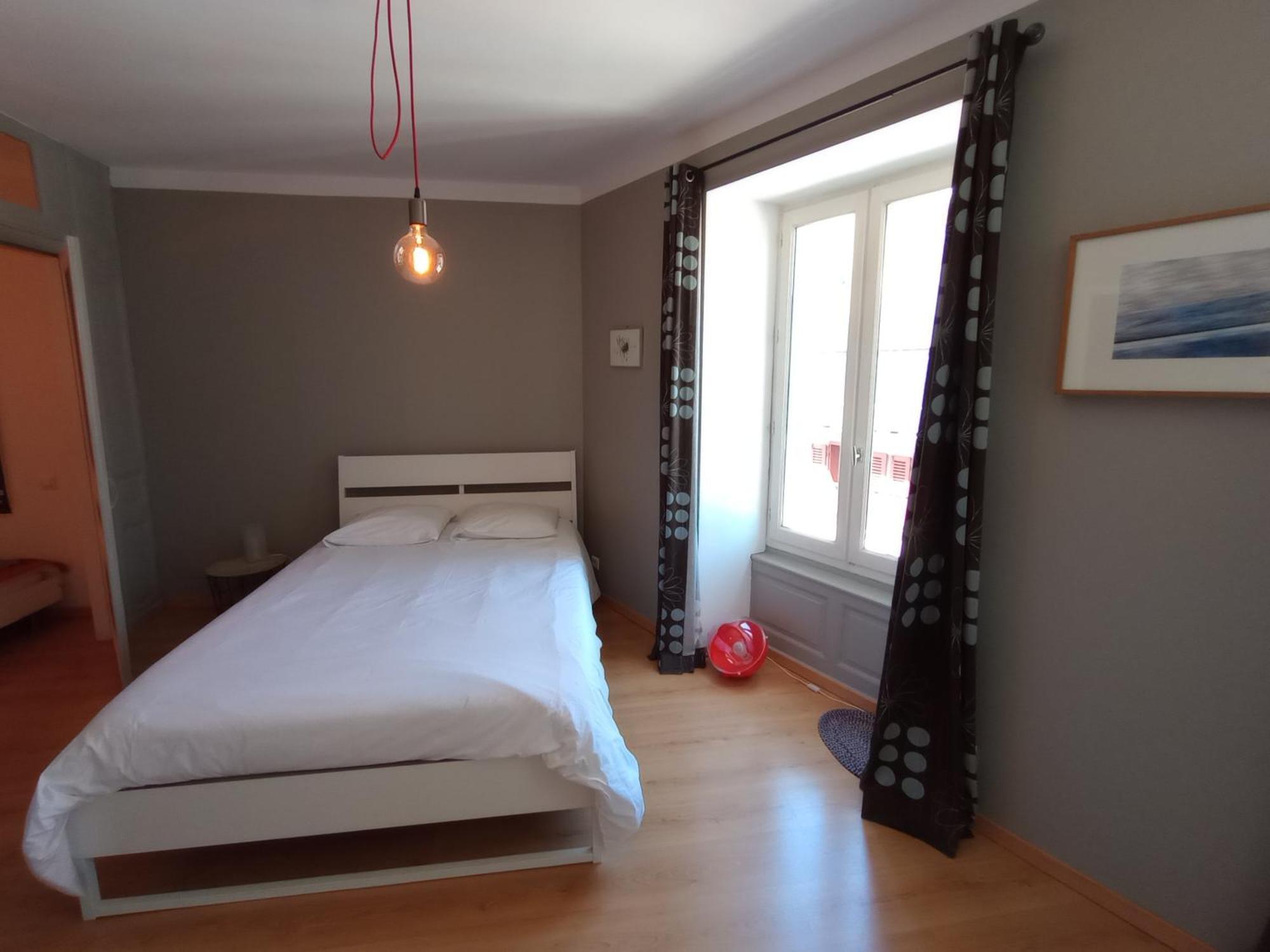 Tulle : Bel Appartement Lumineux En Centre Ville Zewnętrze zdjęcie